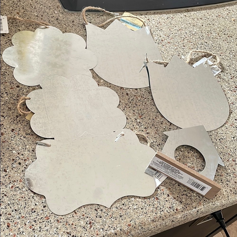 Galvanized Signs Crafters Silver Hanging Decor 6 pieces Flower Tulip House NEW